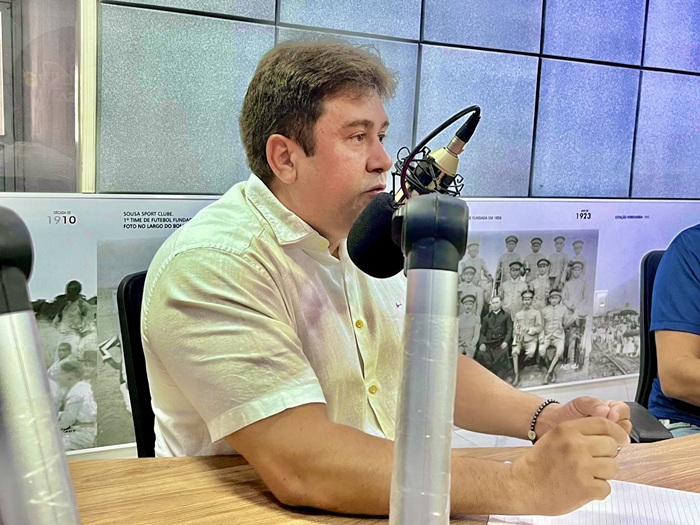 Prefeito Helder Carvalho determina realização de censo dos servidores públicos do município de Sousa