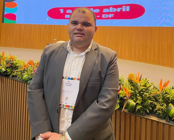 Secretário Fernando Macena representa o município de Sousa na 4ª Marcha dos Secretários de Turismo do Brasil, em Brasília