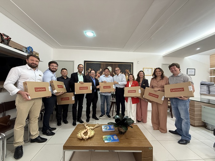 Prefeitura de Sousa realiza entrega de equipamentos de informática à Procuradoria Geral do Município