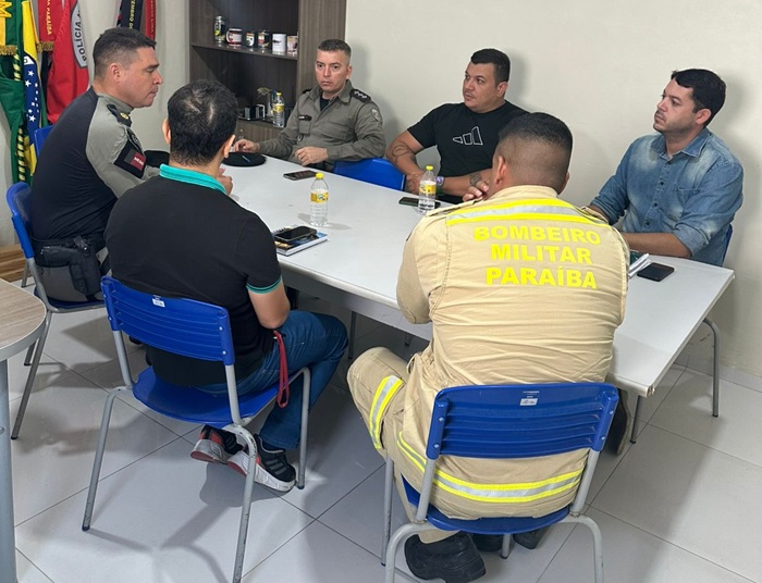 Integrantes da Prefeitura de Sousa e representantes de órgão de segurança debatem sobre planejamento e organização dos eventos esportivos de 2025