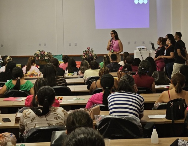 Secretaria de Educação de Sousa realiza treinamento para os cuidadores da Rede Municipal de Ensino