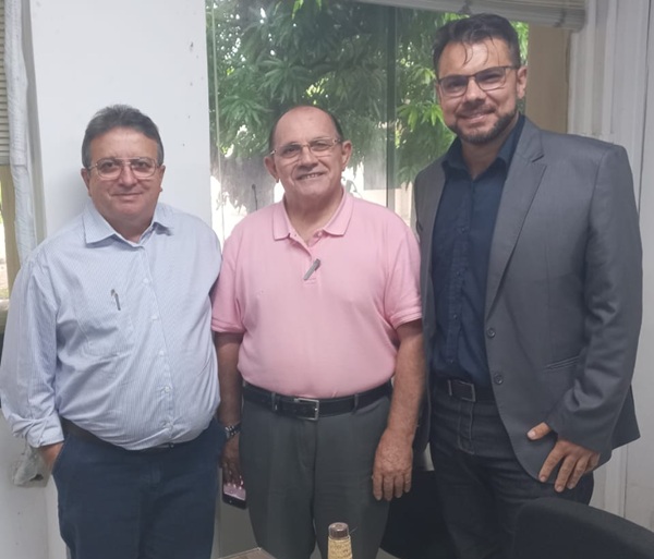Em reunião, secretário Jaime Miguel discute sobre a realização de Feira e Exposição Agropecuária de Sousa