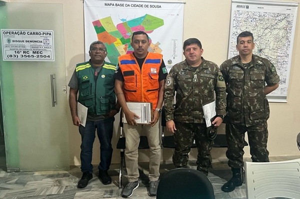 Coordenador da Defesa Civil de Sousa se reúne com integrantes do 1º Grupamento de Engenharia do Exército e confirma reinclusão do municipio na Operação Carro-Pipa