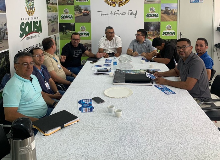 Superintendente do DAESA e chefe de Gabinete se reúnem com vereadores e discutem sobre campanha do uso consciente da água 