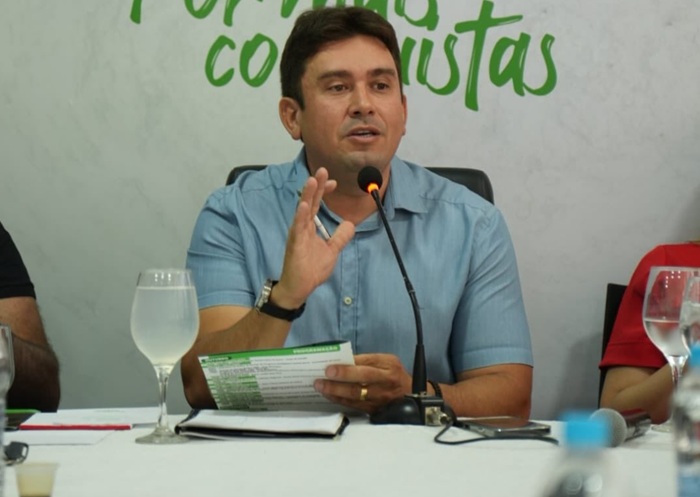 Em entrevista coletiva, prefeito Helder Carvalho anuncia pacote de ações para a sede e zona rural de Sousa