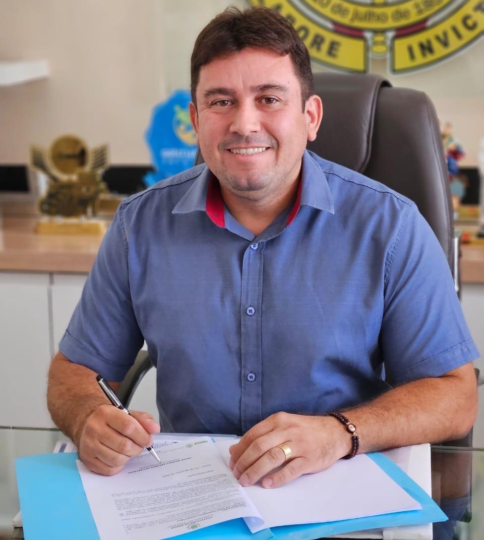 Prefeito Helder Carvalho antecipa pagamento do mês de setembro dos servidores municipais 