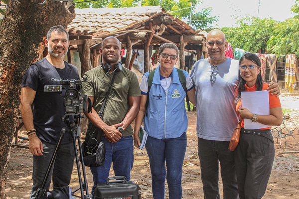 Em Sousa, TV do CONASEMS realiza filmagens para mostrar o trabalho de equipe da APS com foco na saúde e bem-estar de ciganos