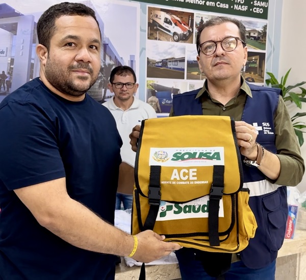 Prefeitura de Sousa entrega kits aos motoristas do TFD e Agentes Comunitários de Endemias