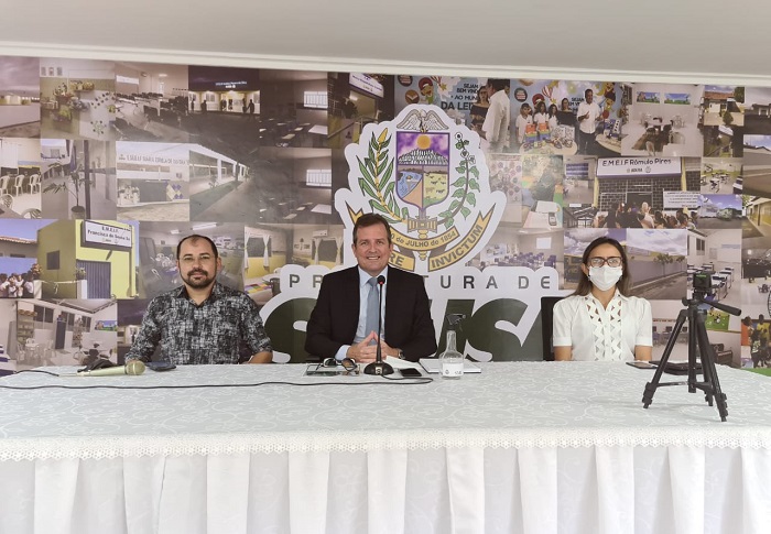 Em entrevista coletiva, Fábio Tyrone anuncia as ações e inaugurações para o mês de janeiro 
