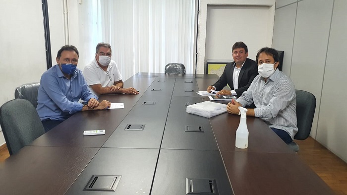 Em João Pessoa, Hélder Carvalho participa de reunião que debateu diversos pleitos para o Município de Sousa