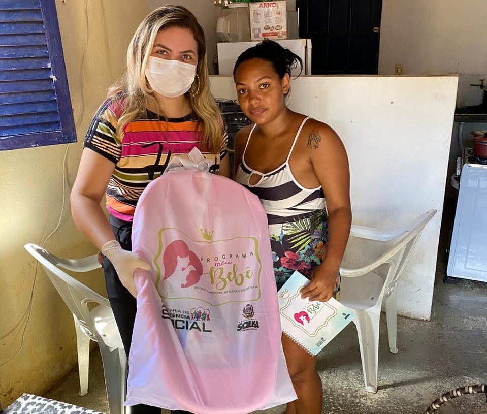 Prefeitura de Sousa conclui mais uma etapa do Programa Meu Bebê com entrega de kits de enxoval 