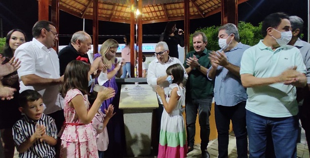 VIVA PRAÇA: Prefeitura de Sousa inaugura moderna praça no Distrito de Lagoa dos Estrelas
