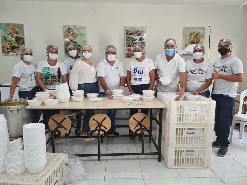 Em Sousa, Programa Terceira Refeição implementa ação com entrega de refeições às pessoas em vulnerabilidade social